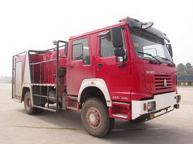 程力重汽森林消防車